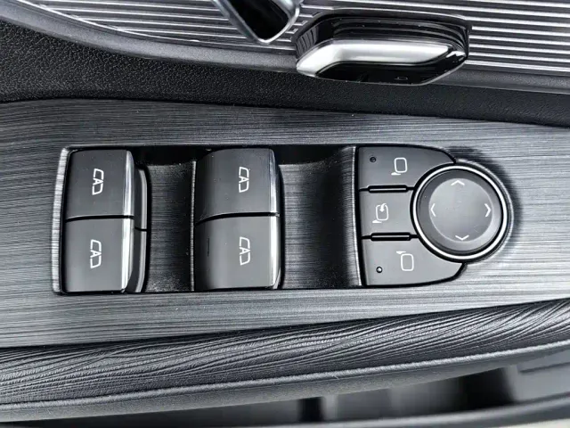 Buick LaCrosse — Фото автомобиля 9