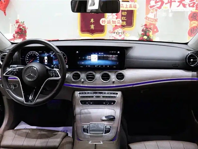 Mercedes-Benz E-Class — Фото автомобиля 9