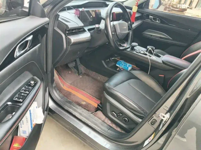 Changan Z6 — Фото автомобиля 13
