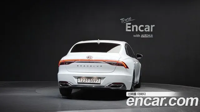 Hyundai Grandeur Новый Grandeur IG — Фото автомобиля 4