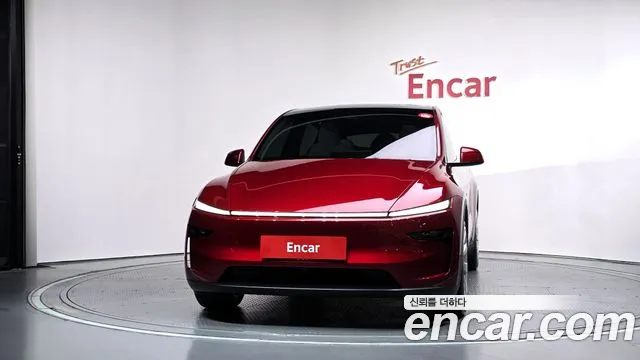 Tesla Model Y — Фото автомобиля 3