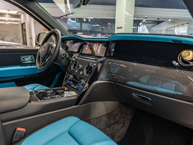 Rolls-Royce Cullinan — Фото автомобиля 6