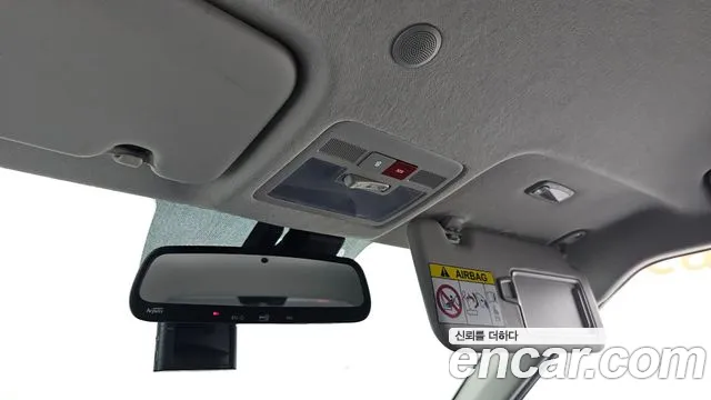 Hyundai Venue — Фото автомобиля 17