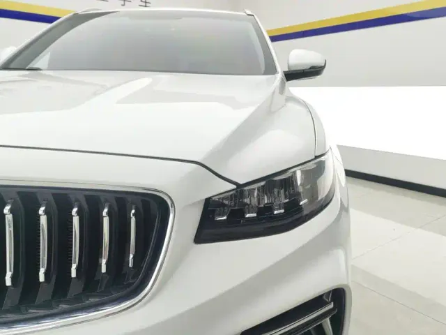 Geely Boyue — Фото автомобиля 5