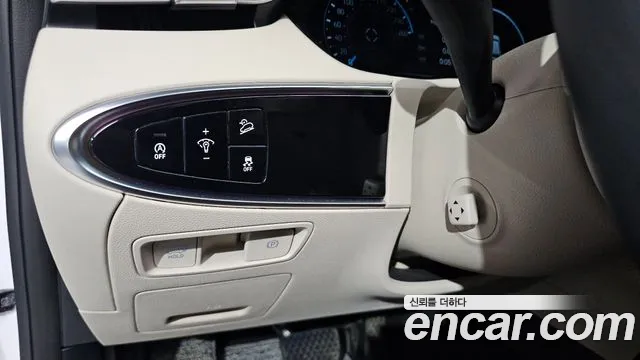 Genesis GV70 2.5T Бензин AWD — Фото автомобиля 29