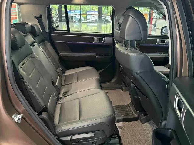 Hyundai Santa Fe — Фото автомобиля 9