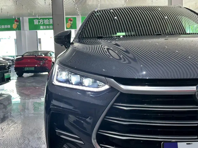 BYD Tang — Фото автомобиля 22