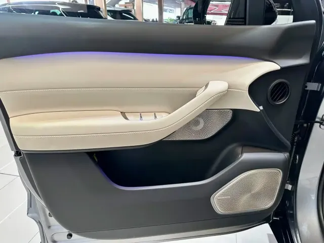 Nio ES6 — Фото автомобиля 16