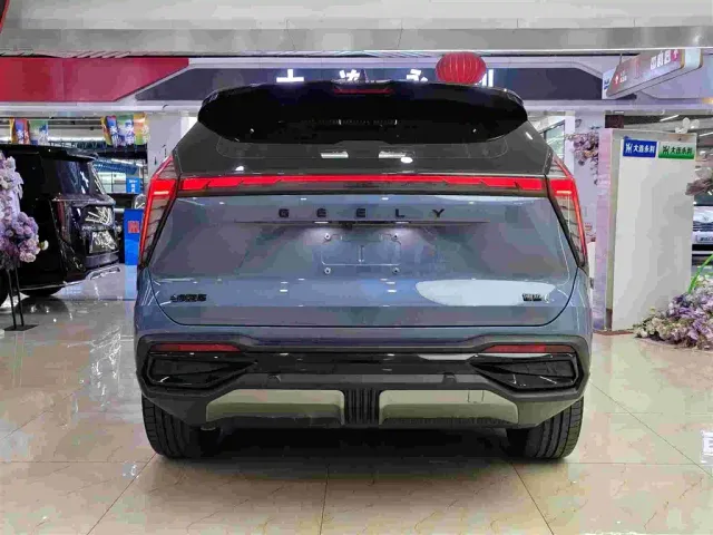 Geely Boyue L — Фото автомобиля 16
