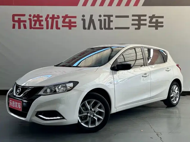 Фотография автомобиля — Nissan Tiida