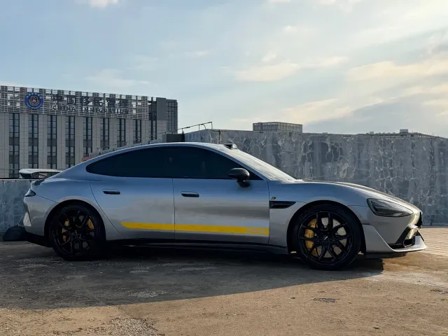 Xiaomi SU7 Ultra — Фото автомобиля 4