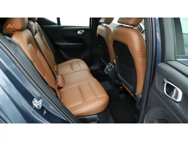 Volvo XC40 — Фото автомобиля 8