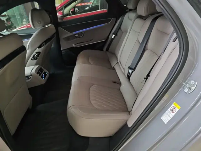 BYD Han — Фото автомобиля 16