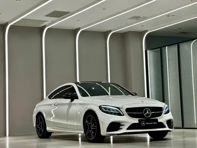 Mercedes-Benz C-Class — Фото автомобиля 3