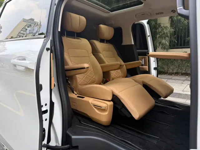 GAC Trumpchi E8 — Фото автомобиля 5