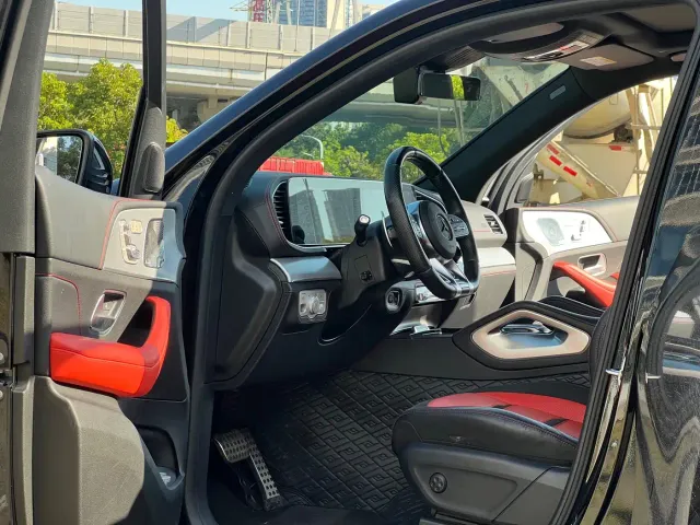 Mercedes-Benz GLE-Class AMG — Фото автомобиля 4