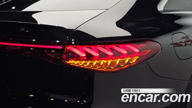 Mercedes-Benz EQS — Фото автомобиля 20