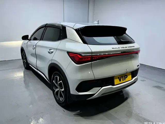 BYD Yuan PLUS — Фото автомобиля 3