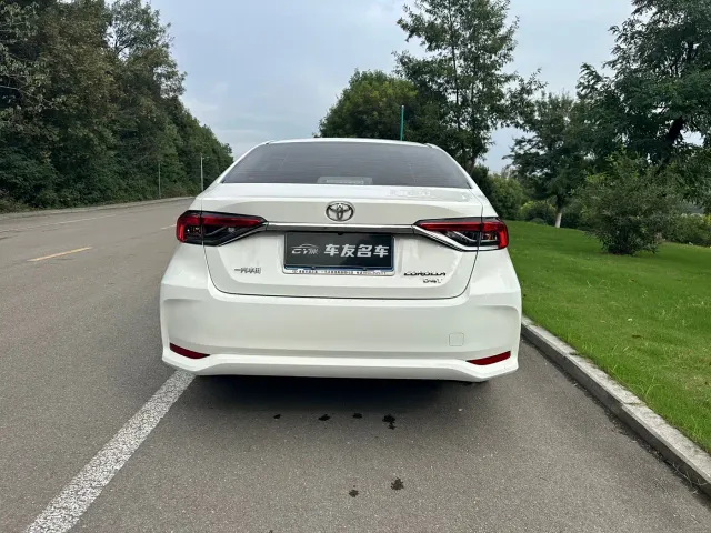 Toyota Corolla — Фото автомобиля 8