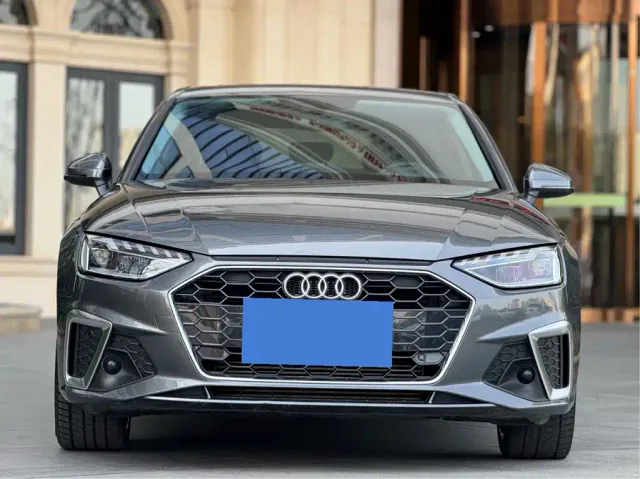Audi A4L — Фото автомобиля 3