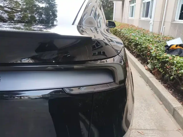 Tesla Model Y — Фото автомобиля 7