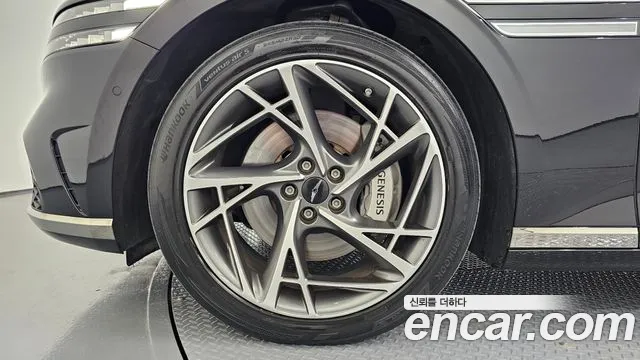 Genesis G90 Бензин 3.5 турбо AWD — Фото автомобиля 4