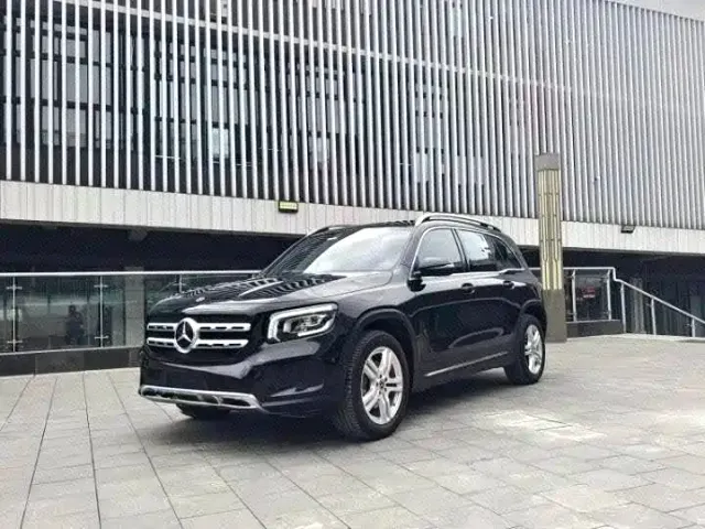 Фотография автомобиля — Mercedes-Benz GLB-Class