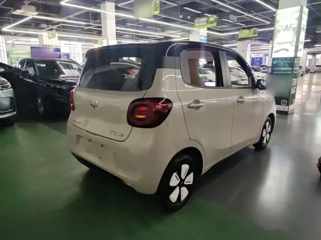 Wuling Hongguang Mini EV — Фото автомобиля 6