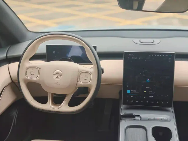 Nio ET5 Touring — Фото автомобиля 6
