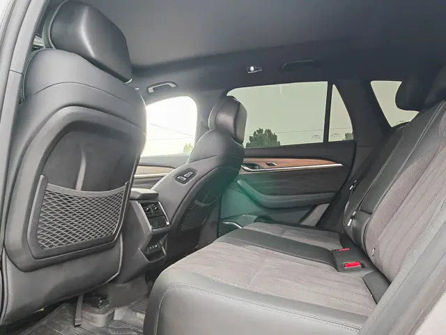 Geely Xingyue L — Фото автомобиля 6