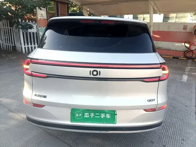 Changan Qiyuan Q07 — Фото автомобиля 5