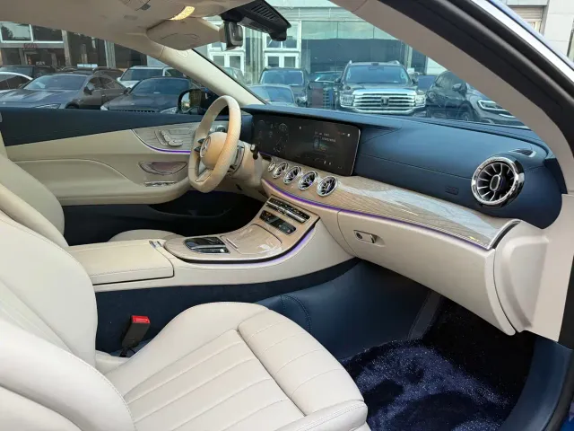 Mercedes-Benz E-Class — Фото автомобиля 10