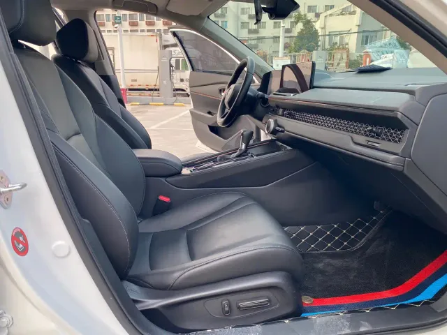Honda Accord — Фото автомобиля 14