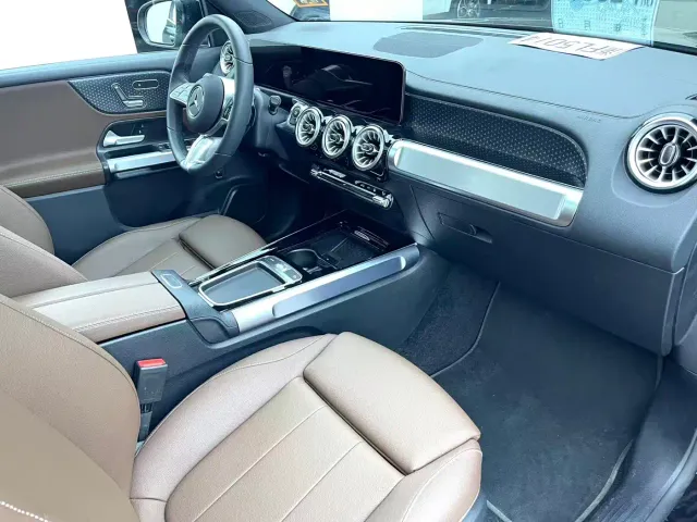 Mercedes-Benz EQB — Фото автомобиля 10