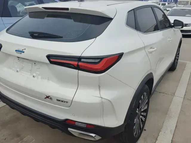 Changan Oushang X5 — Фото автомобиля 3