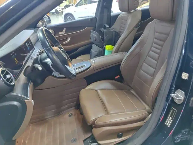 Mercedes-Benz E-Class — Фото автомобиля 14