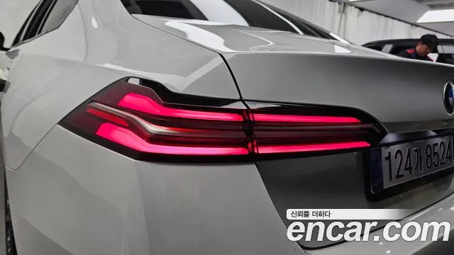 BMW 5 Series G60 — Фото автомобиля 8