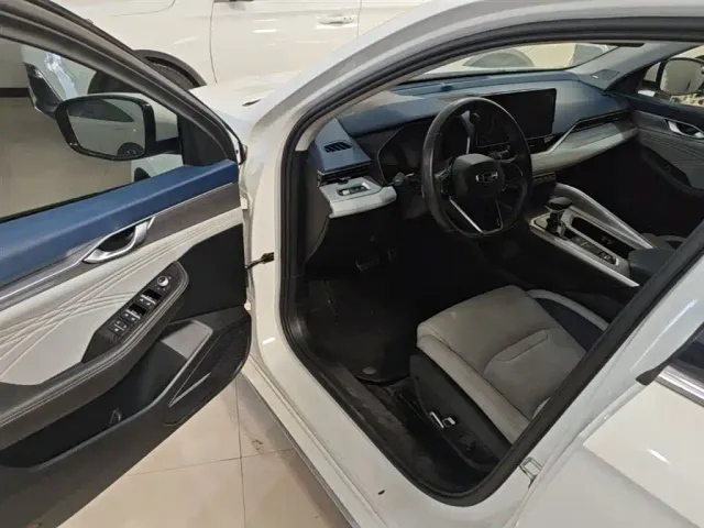 Geely Xingrui — Фото автомобиля 11