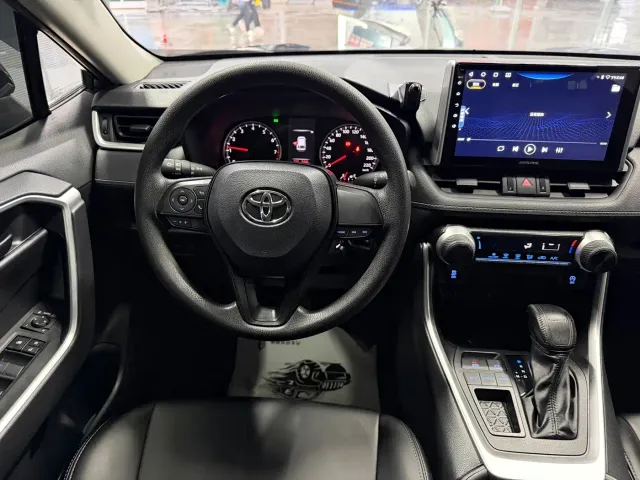 Toyota Wildlander — Фото автомобиля 8