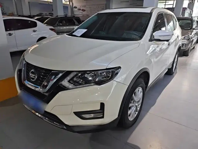 Фотография автомобиля — Nissan X-Trail