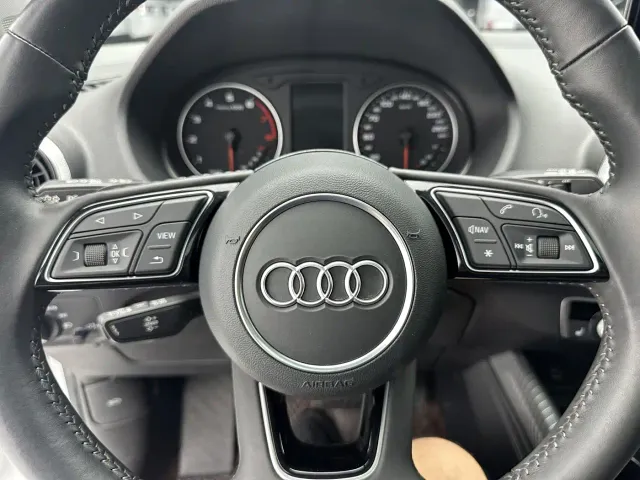 Audi Q2L — Фото автомобиля 14