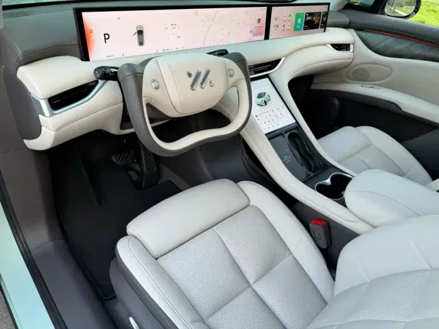 IM Motors LS6 — Фото автомобиля 6