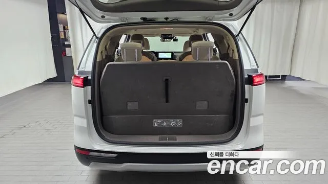 Kia Canival Carnival 4 поколение Дизель 9 мест Prestige — Фото автомобиля 15