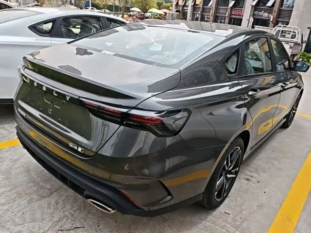 Geely Binrui — Фото автомобиля 4