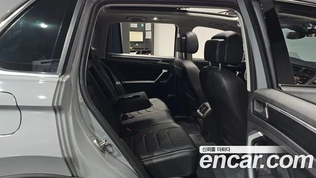 Volkswagen Tiguan Tiguan 2 поколение 2.0 TDI Prestige — Фото автомобиля 8