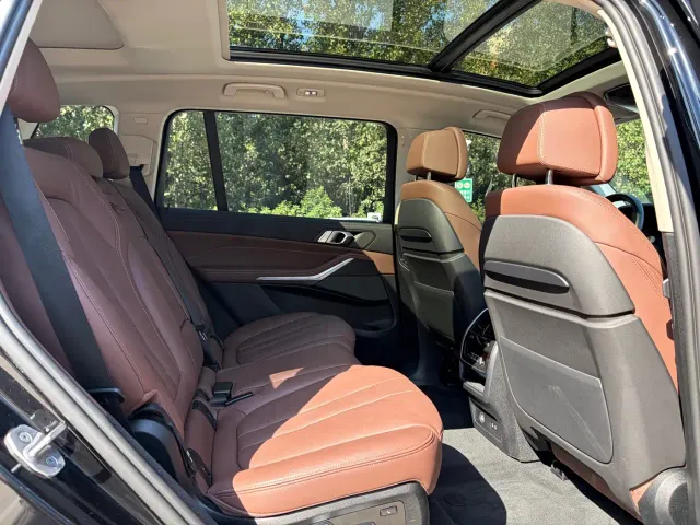 BMW X7 — Фото автомобиля 12