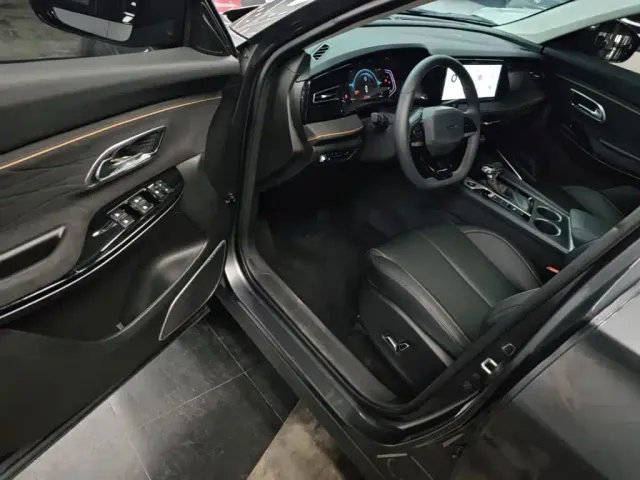 Changan X7 Plus — Фото автомобиля 15