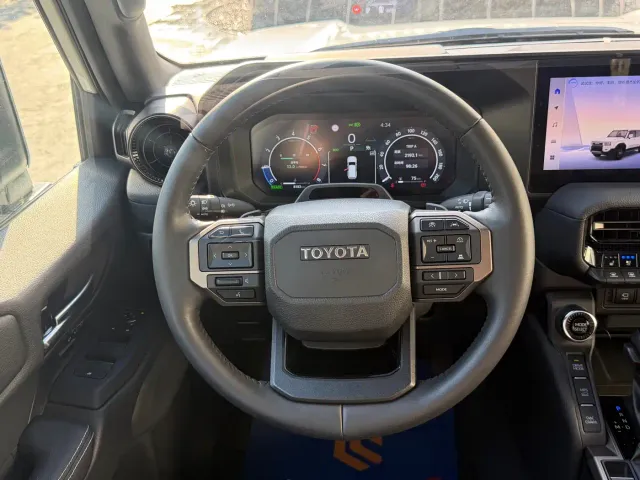 Toyota Prado — Фото автомобиля 14
