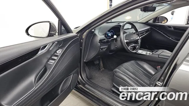 Genesis G80 Бензин 2.5 турбо AWD — Фото автомобиля 9