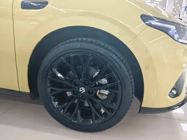 Leapmotor Lafa 5 — Фото автомобиля 18